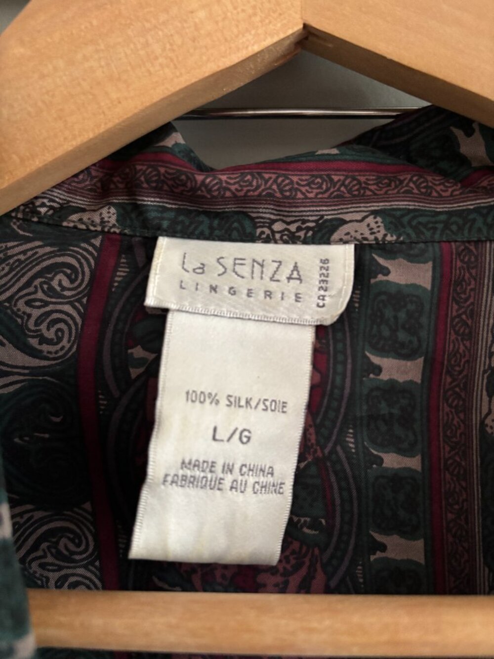 Silk Art Nouveau Patterned Pajama Set - Picture 9 of 12